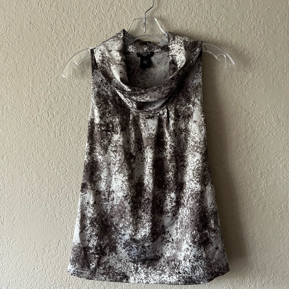 Ann Taylor Petite Casual Sleeveless Top